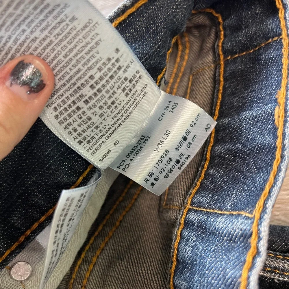 Levi's 550 Relaxed Fit Jeans Mens 36x30 Blue Dark Wash Tapered Denim Skater